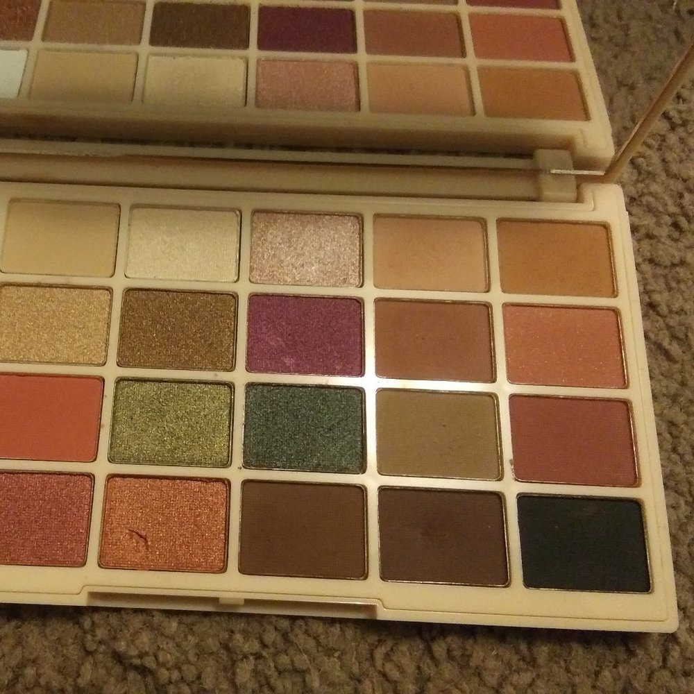 Revolution Sophx palette